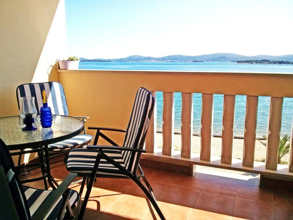 Beach Apartment Sveti Filip I Jakov - Turanj Dış mekan fotoğraf